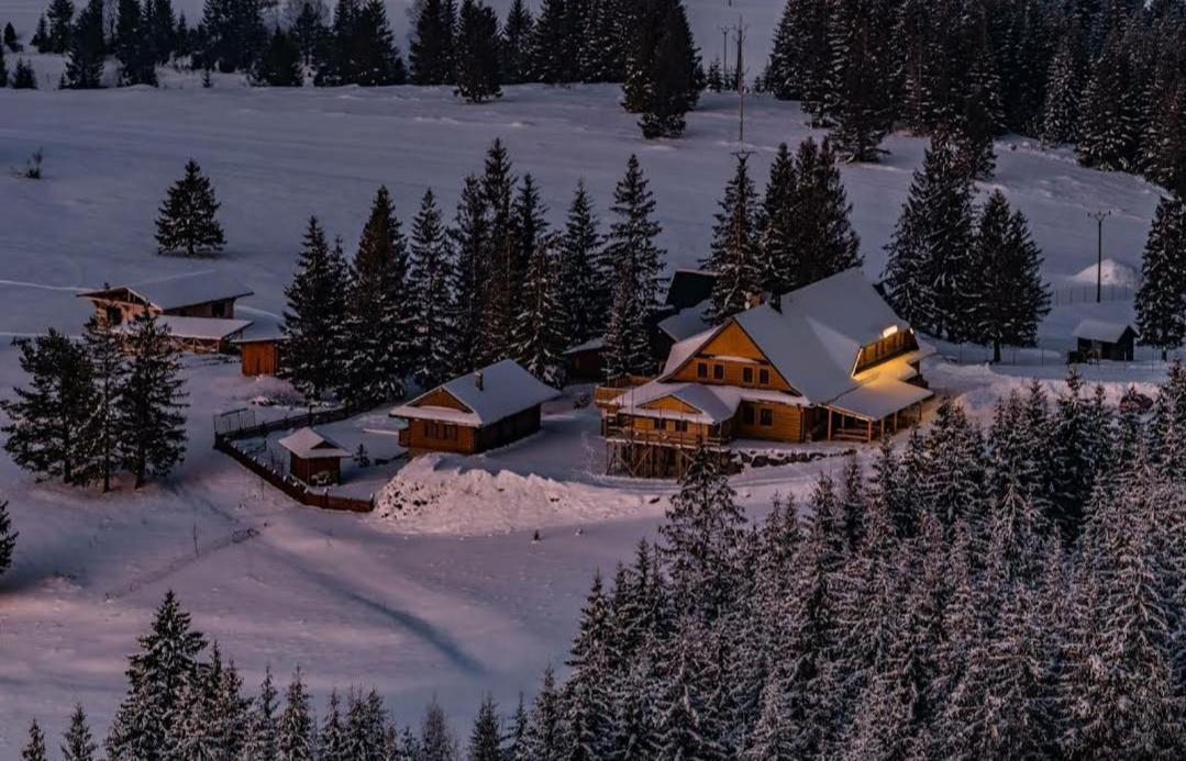 Koliba Holica Hotel Huty Buitenkant foto