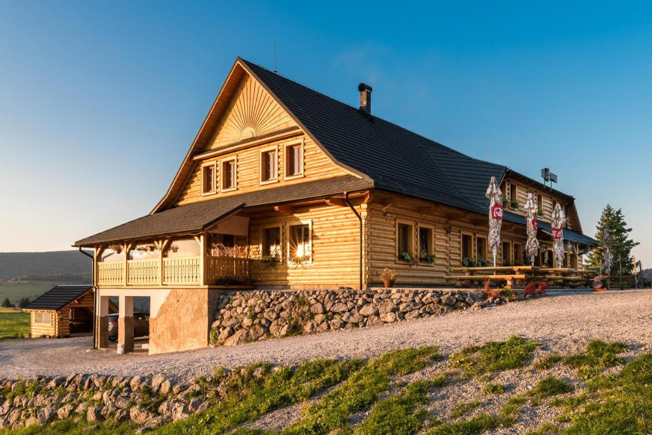 Koliba Holica Hotel Huty Buitenkant foto