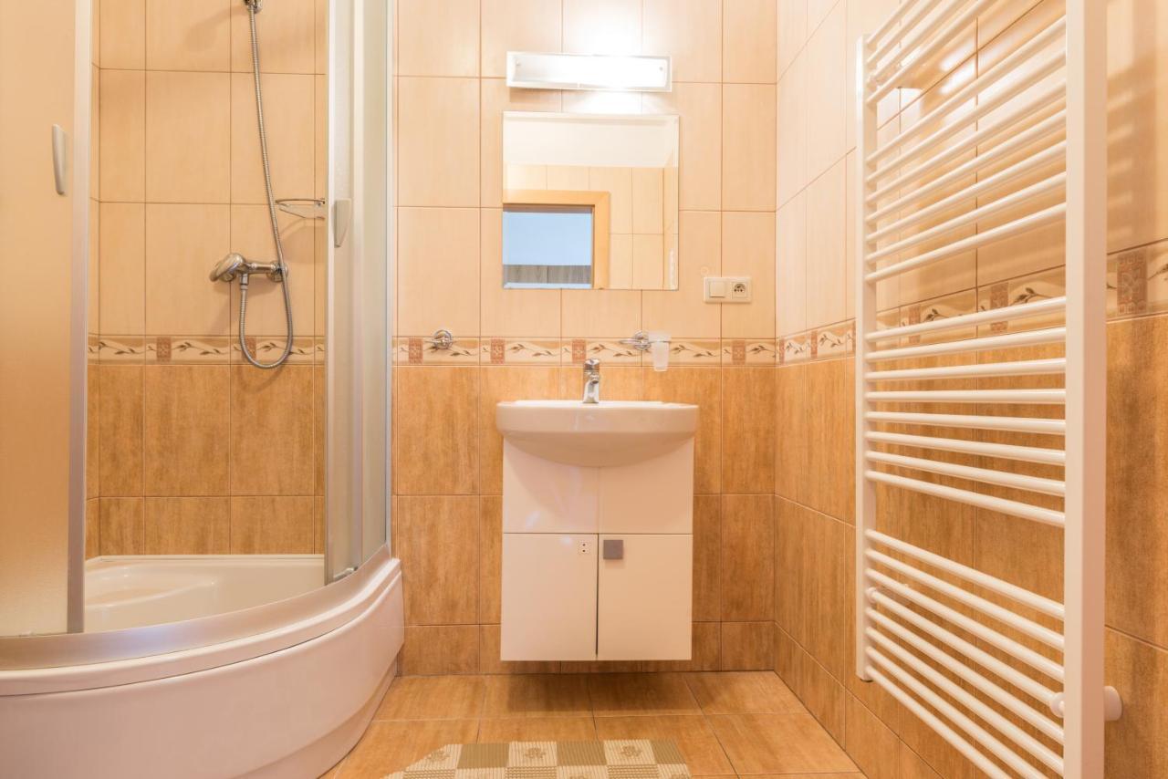 Koliba Holica Hotel Huty Buitenkant foto