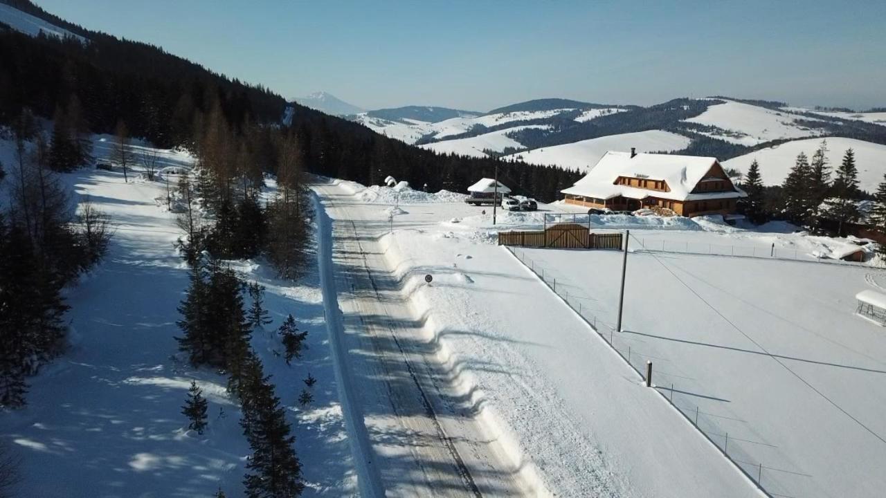 Koliba Holica Hotel Huty Buitenkant foto