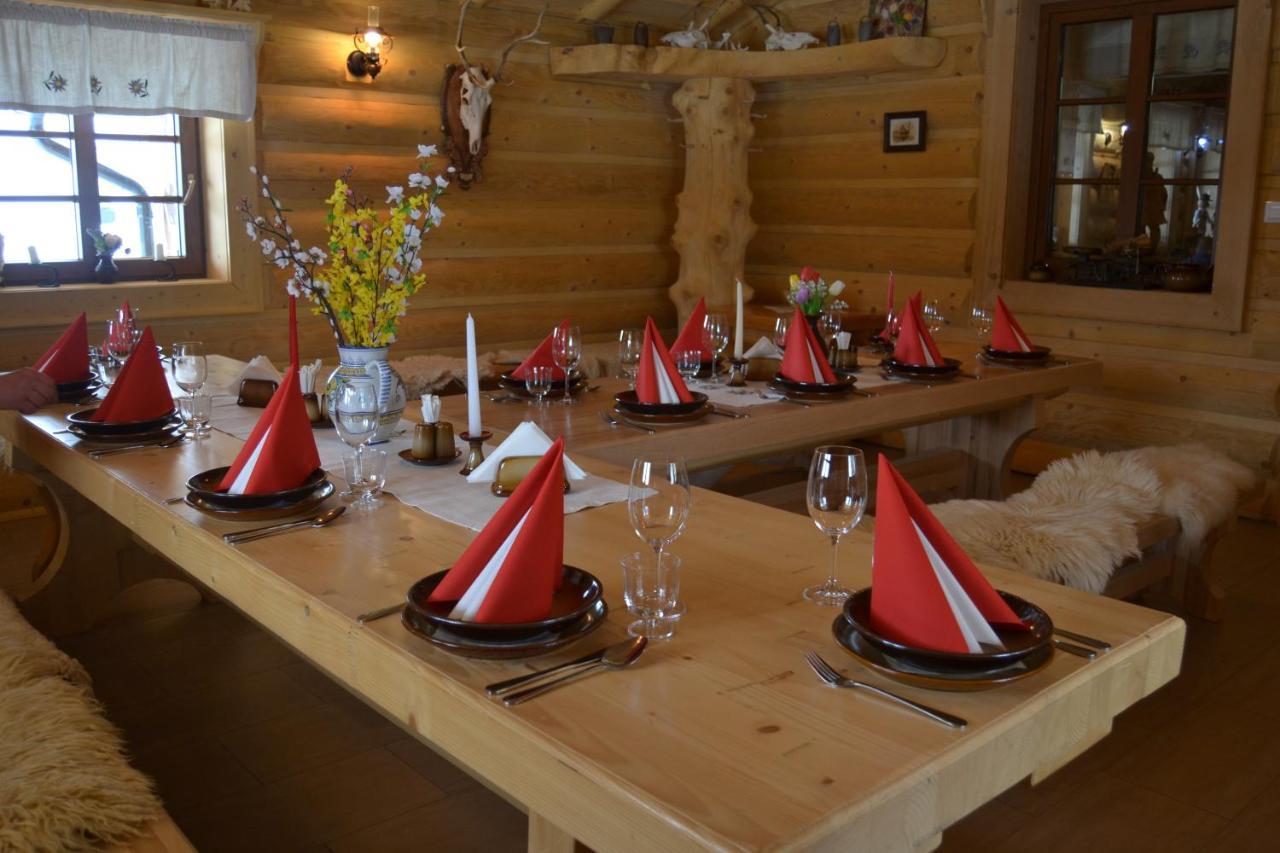 Koliba Holica Hotel Huty Buitenkant foto