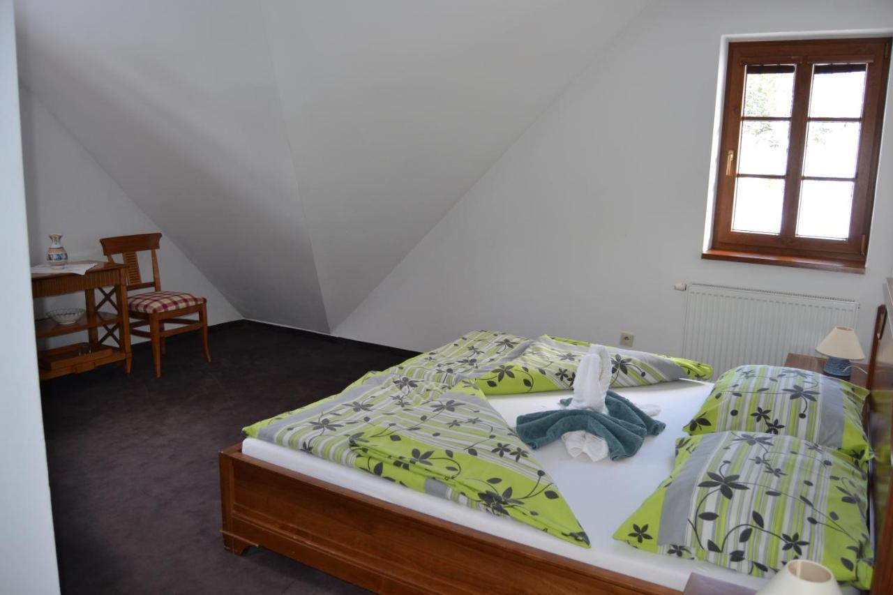 Koliba Holica Hotel Huty Buitenkant foto